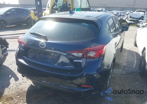 2018 Mazda Mazda3 Touring z USA, uszkodzony, nr VIN 3MZBN1L36JM254846